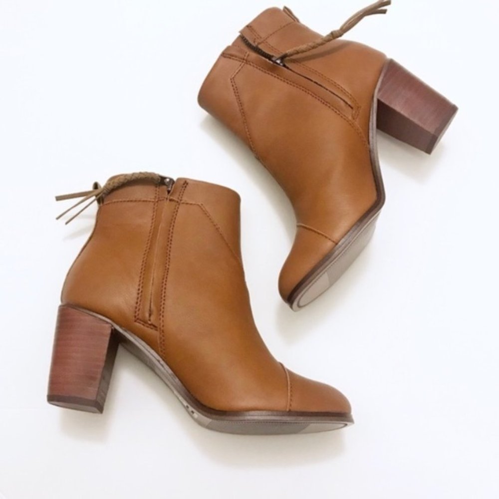 TOMS Leather Lunata Ankle Boots